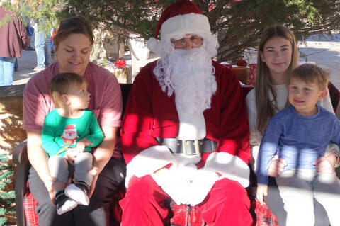Carter and CadeLindsey we are sure got everything on their Chrismas List