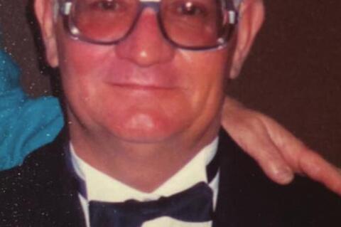 Rites held for Donald Epperly