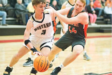 Mustangs host Tupelo Friday
