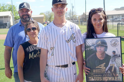 Baseball Seniors and Parents are Honored