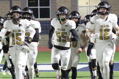 The Mustangs hit the field one last time last Friday in the Semi-Final of the Class A-II State Playoffs. The team ended their imporessive 70-day win streak and a 9-4 record.
