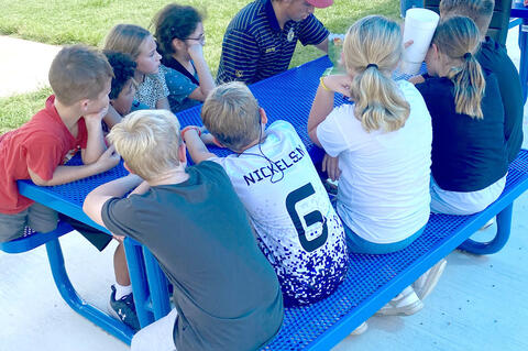 Allen FFA Participate in Read an Agricultural Book Day