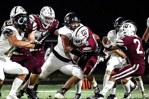 Mustangs Fall to the Savages
