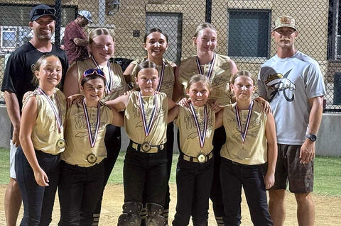 The Allen Lady Mustang 12 and under softball team and finished the season as the League Champtions! Front Addie Clark, Remi Wainscott, Maebree Howard, Cambree Wainscott and Kinleee Deaton. Back Coach Cody Wainscott, Paisley Gray, Langley Fisher, Blakeley 