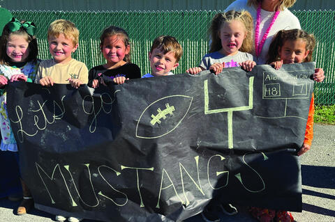 Students Cheer Allen