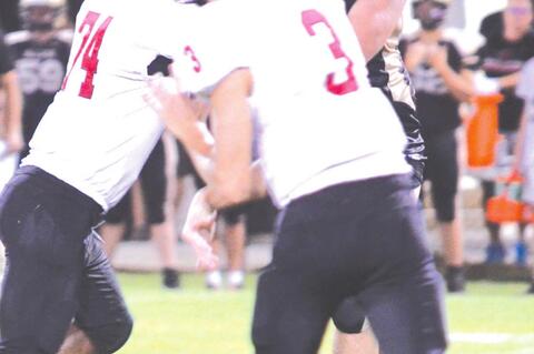 Mustangs late rally, comes up short