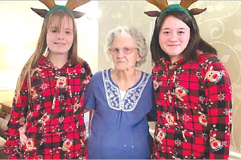 Makenzie Smart and Saydee Adams visited with former Allen resident Dora Wilson