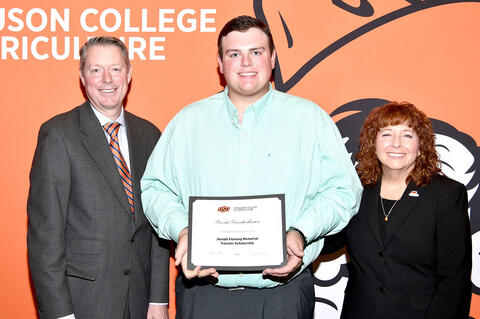 Trent Fronterhouse awarded scholarship