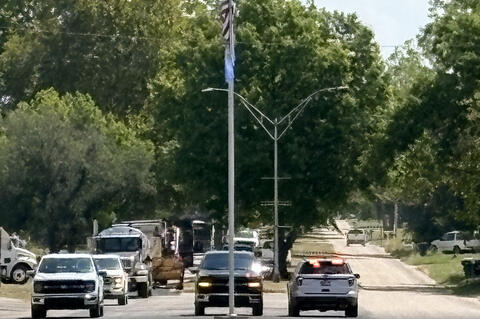 Big Thanks to Pontotoc County Commissioner Gary Starns, Commissioner elect Charlie Pogue, the employees of District 1 and Elite Chip and Seal for the new pavement on Broadway.