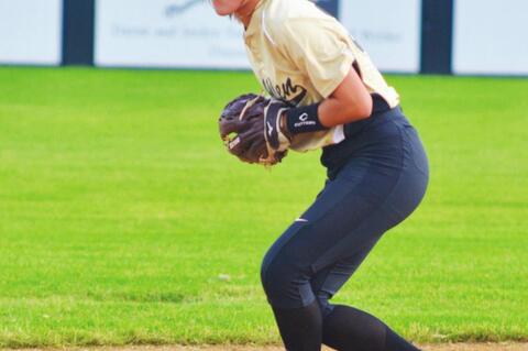Senior Shortstop Hannah