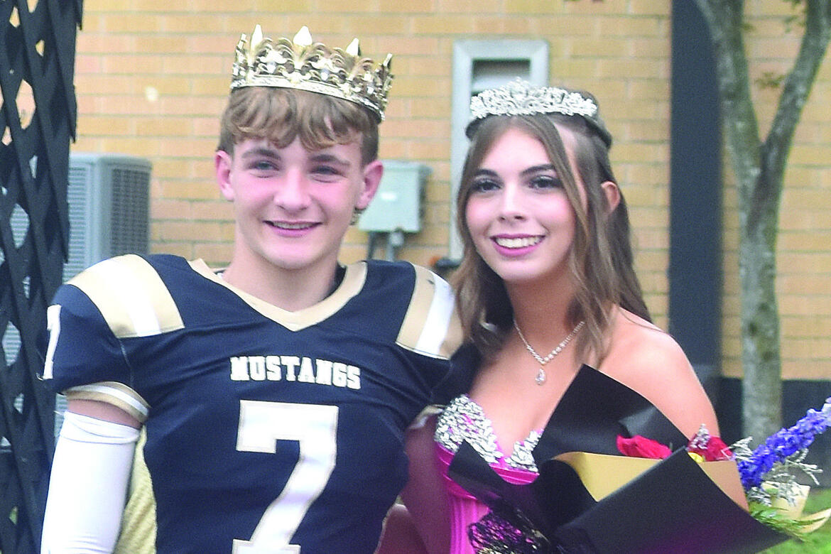 King & Queen Tyson Lindsey and Laynee Heck