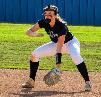 Kryslyn Stephens had the hot bat for the Lady Mustangs