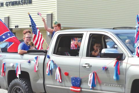 Lacey Tinsley and family