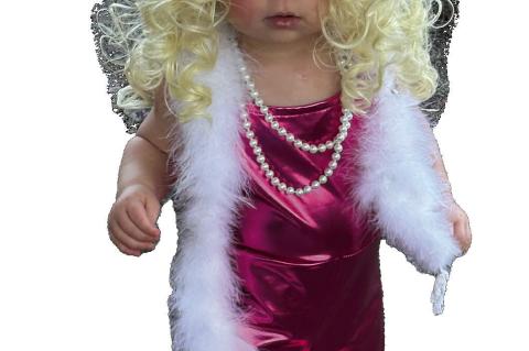 Miss Piggy (Lowen Garner) and Wild deer bottom (Wylder Rinehart)